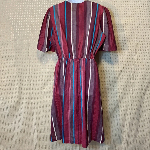 Vintage TopMade Striped Dress with Short Sleeves - Picture 8 of 9